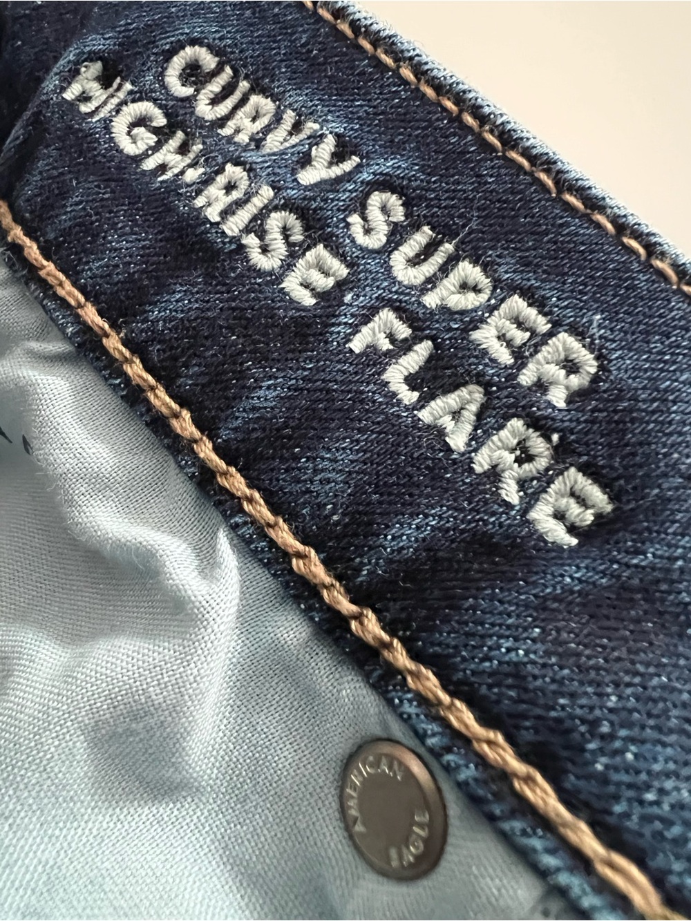 American Eagle | Next Level Stretch Curvy Super High-Rise Flare Dark Wash Sz 14 - Picture 4 of 13